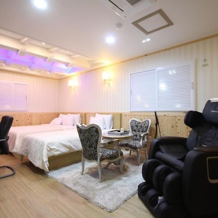 Yeosu Mj Motel Εξωτερικό φωτογραφία