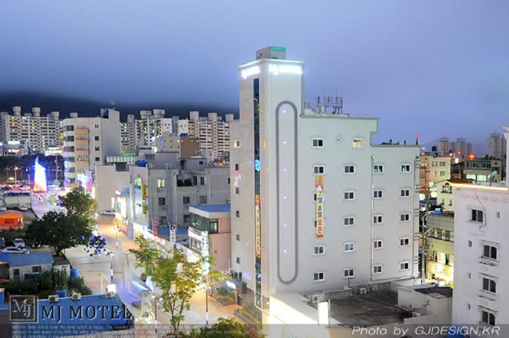 Yeosu Mj Motel Εξωτερικό φωτογραφία